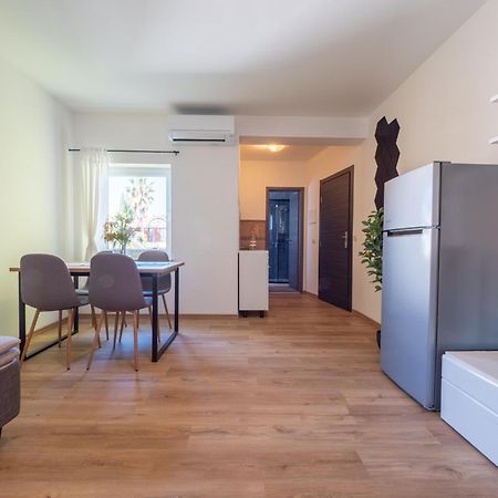 Cozy Apartment With Breakfast On Request 1 بولا المظهر الخارجي الصورة
