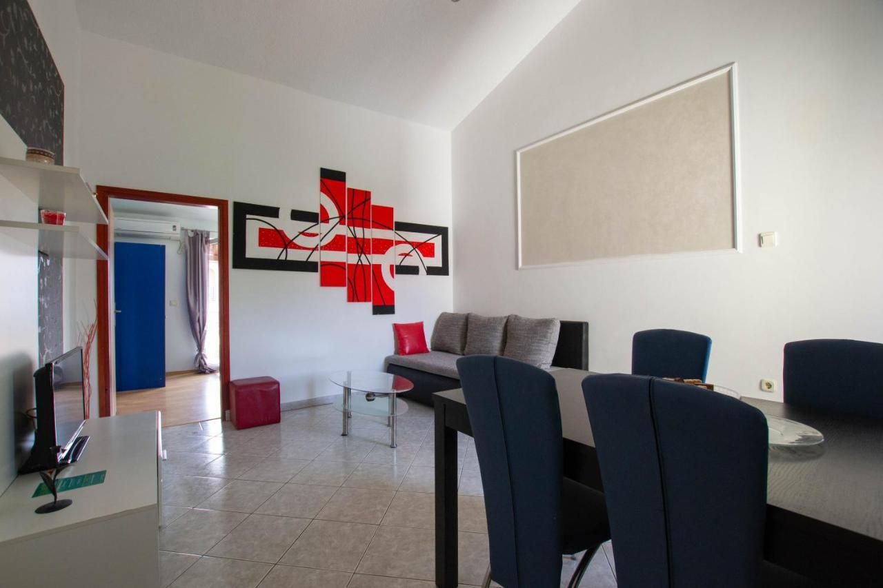 Cozy Apartment With Breakfast On Request 1 بولا المظهر الخارجي الصورة