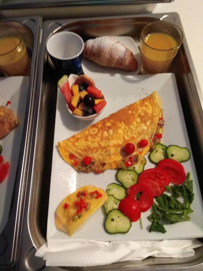 Cozy Apartment With Breakfast On Request 1 بولا المظهر الخارجي الصورة