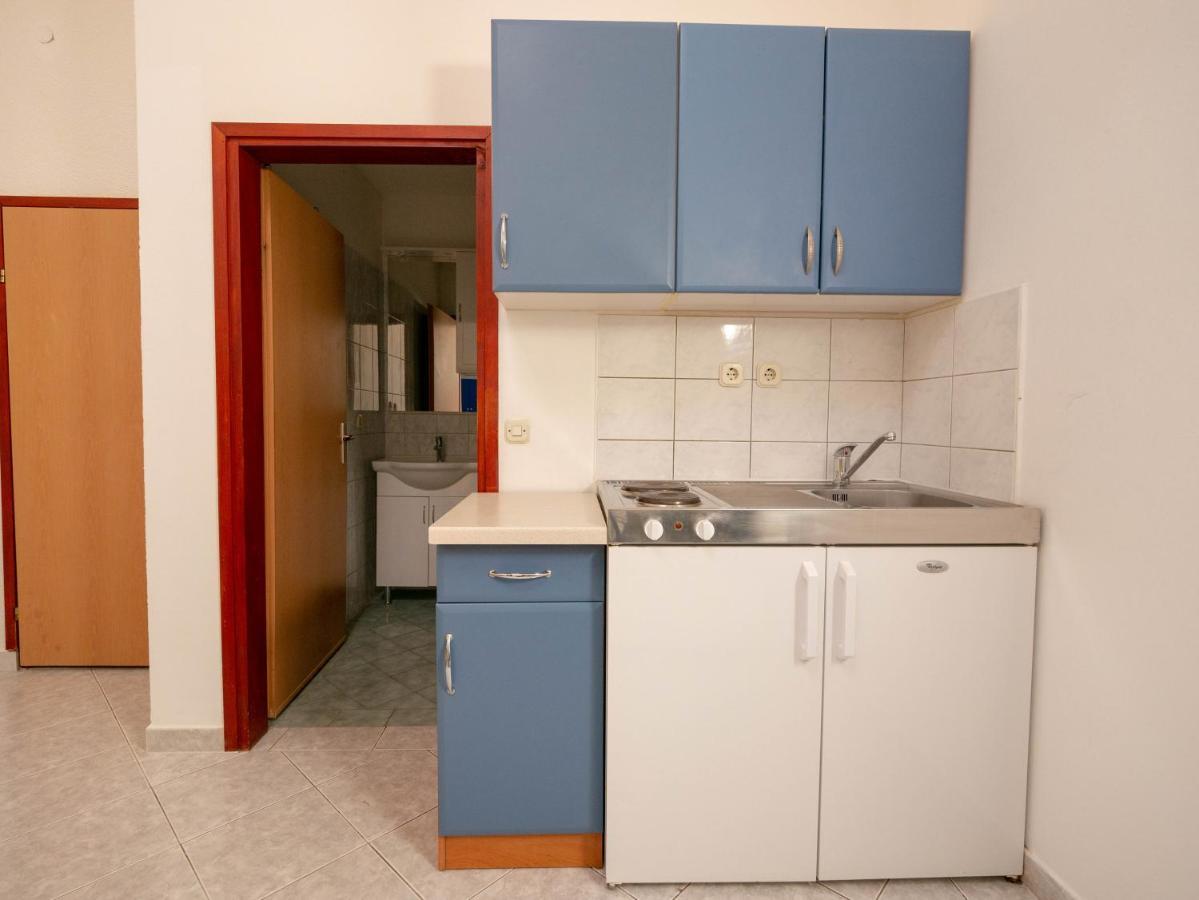 Cozy Apartment With Breakfast On Request 1 بولا المظهر الخارجي الصورة