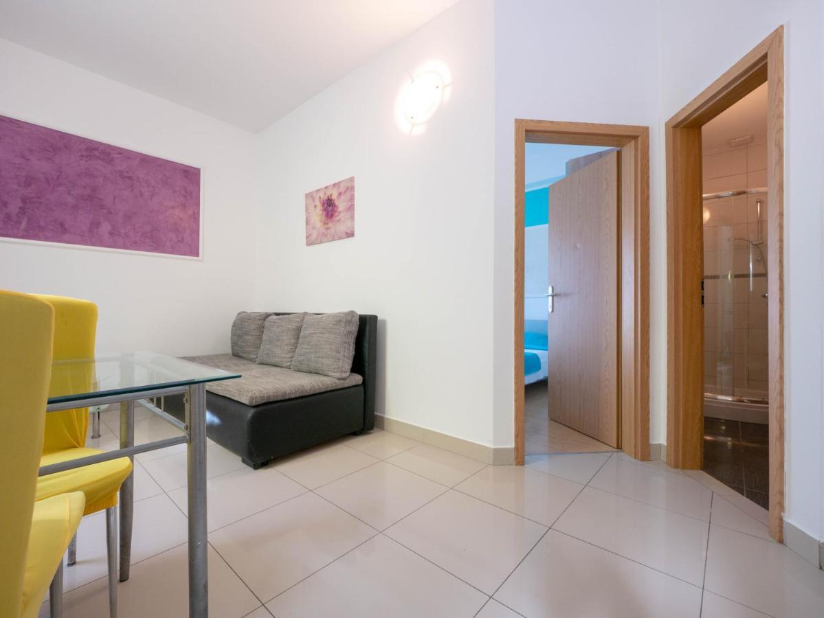 Cozy Apartment With Breakfast On Request 1 بولا المظهر الخارجي الصورة