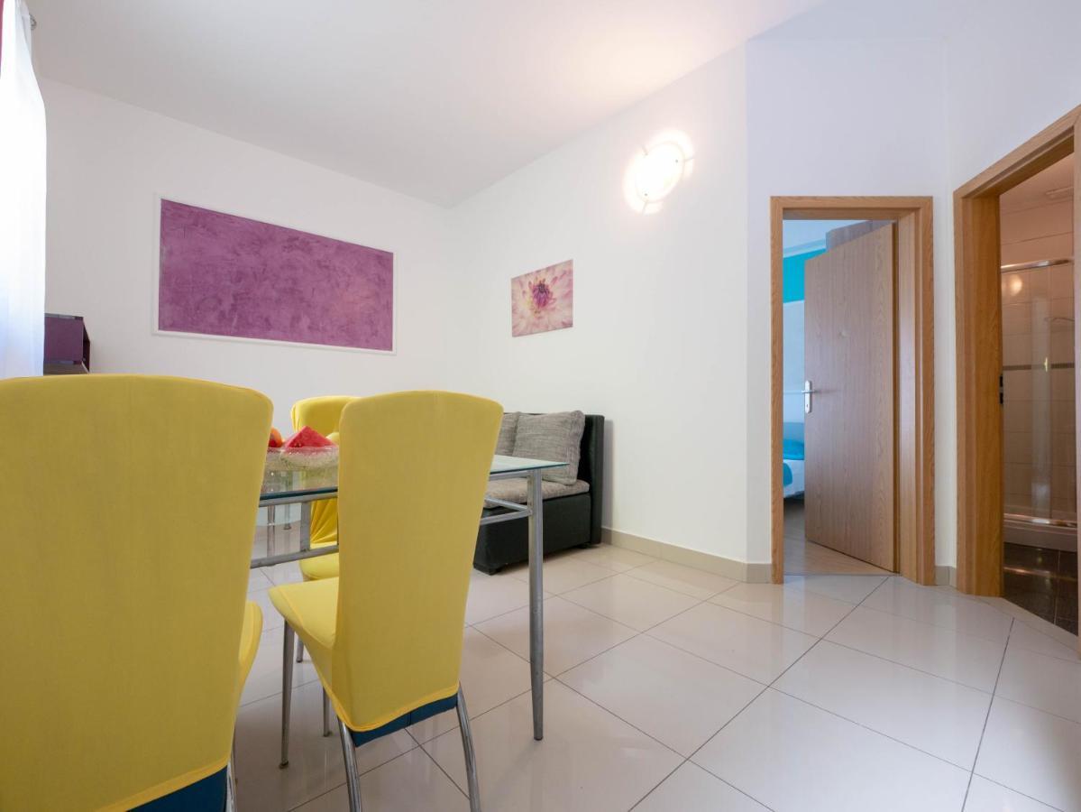 Cozy Apartment With Breakfast On Request 1 بولا المظهر الخارجي الصورة