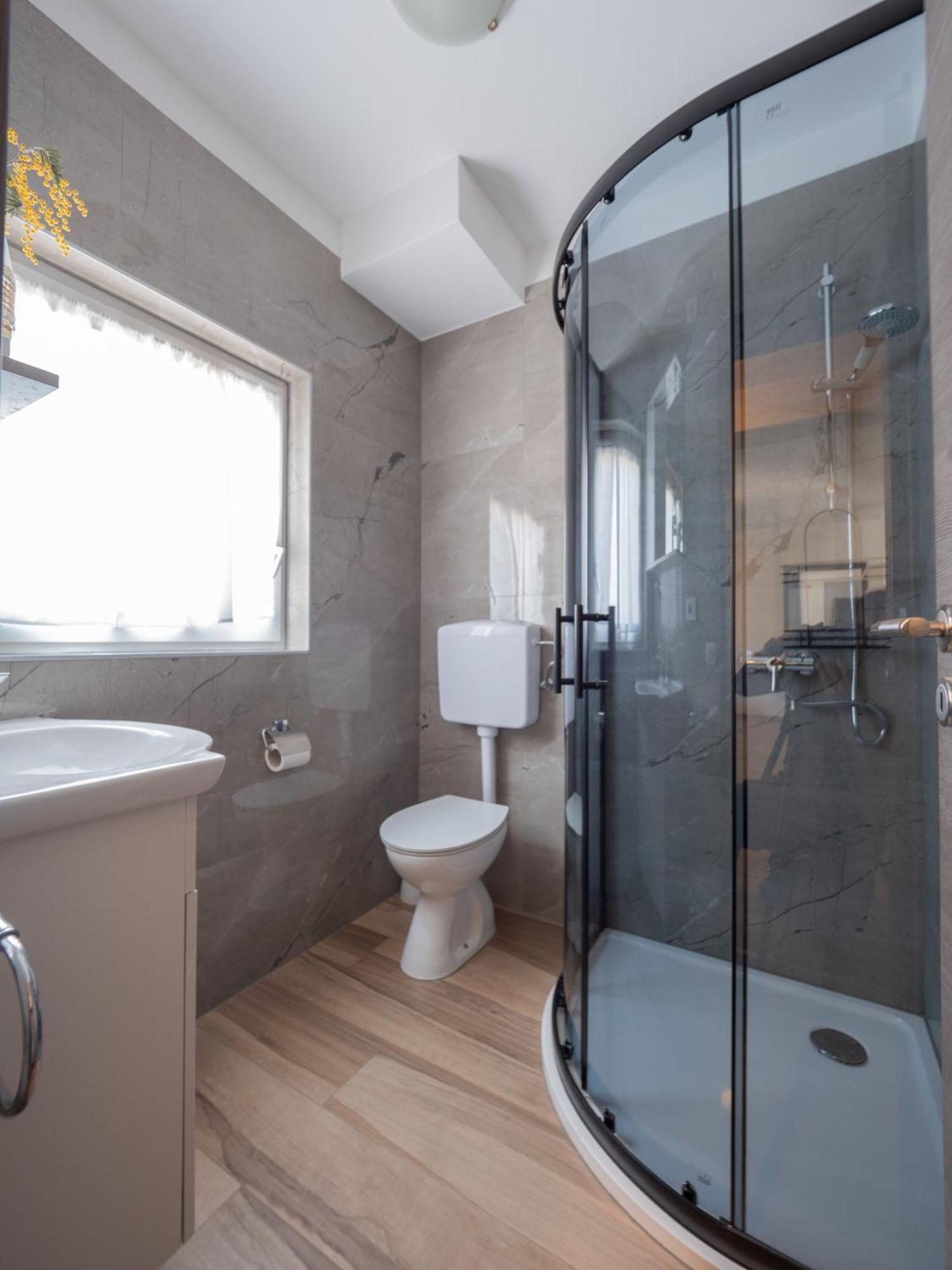 Cozy Apartment With Breakfast On Request 1 بولا المظهر الخارجي الصورة